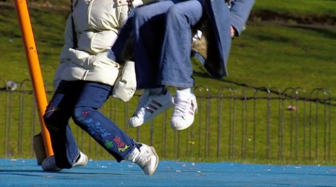 Aumenta el riesgo de pobreza infantil en España